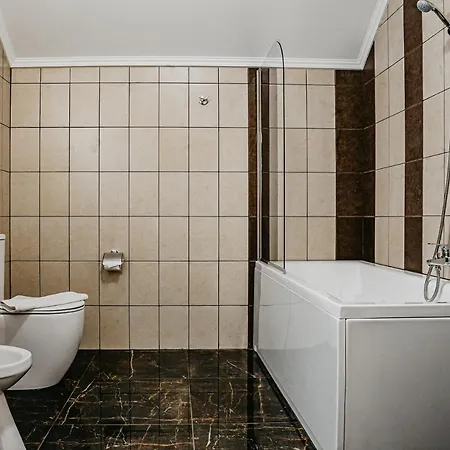 Отель Cedrus Club Balassagyarmat