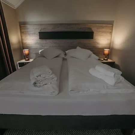 Cedrus Club Szálloda Balassagyarmat