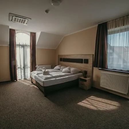 Cedrus Club Szálloda 3*