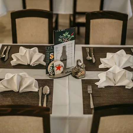 Cedrus Club Szálloda