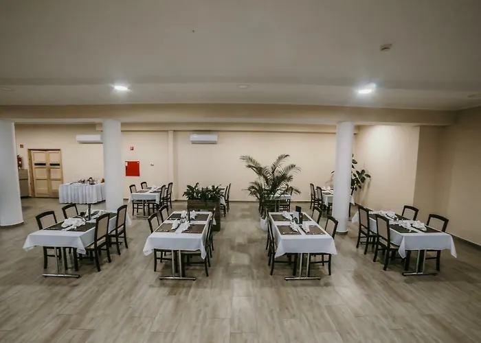 Cedrus Club